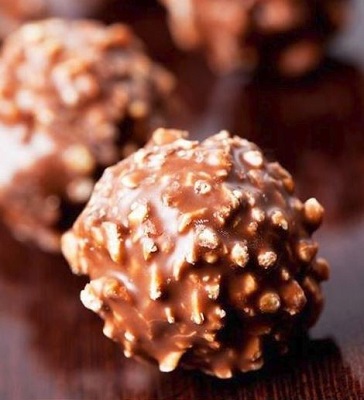 Flash Giveaway: Win FREE Ferrero Rocher Chocolate - Free Stuff Finder ...